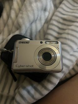 sony DSC-S650 cybershot camera