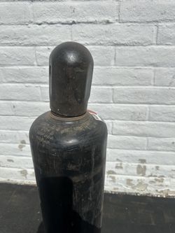 Acetylene Tank #4 - 145 Cu Ft