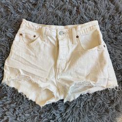 Levi’s 501 Shorts – White W25 & Black W24