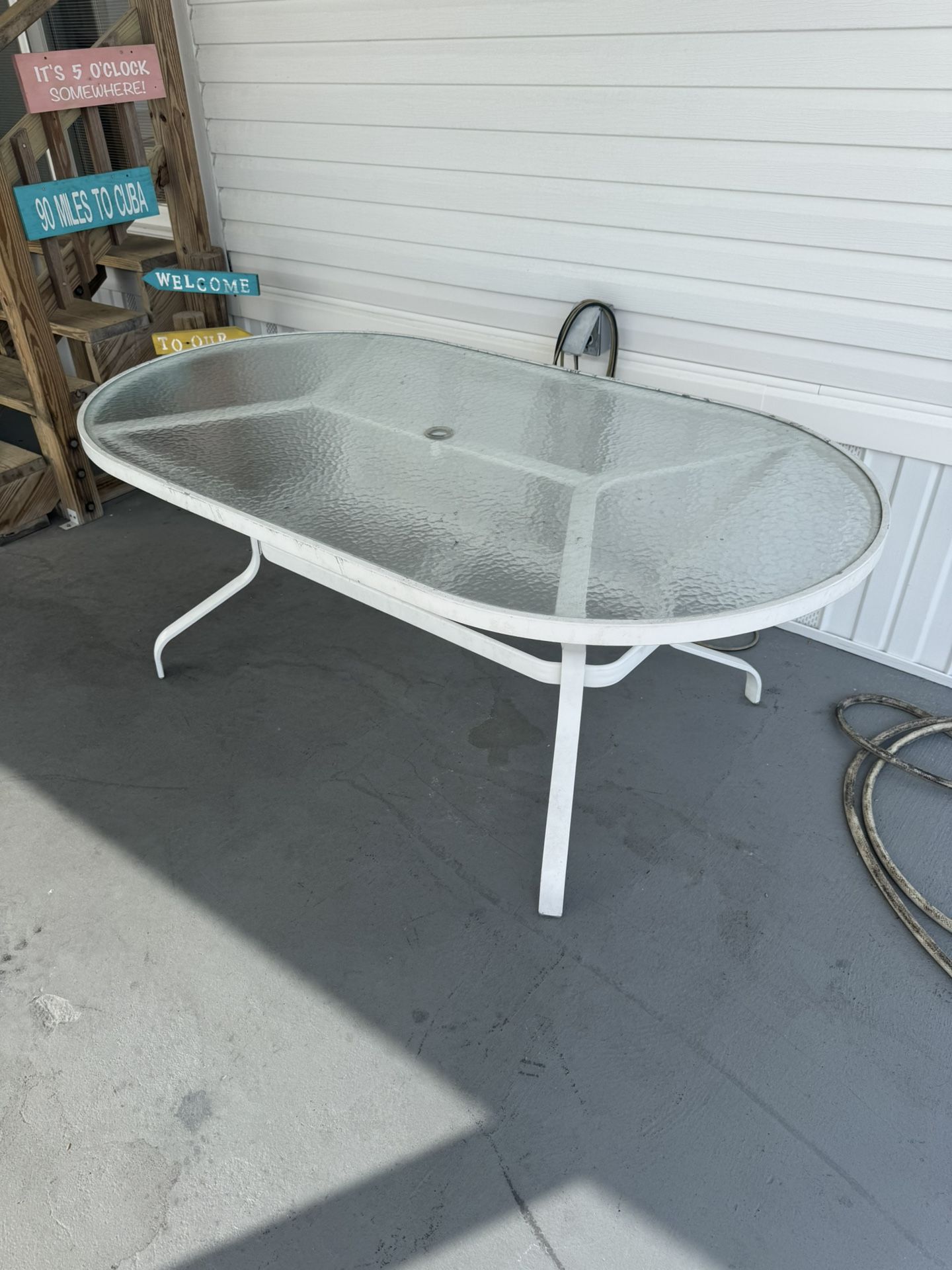 PATIO TABLE WITH GLASS TOP