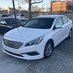 2016 Hyundai sonada