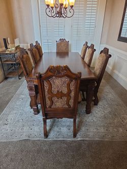 Moving sale: Formal Dining Table Set with 8 Chairs