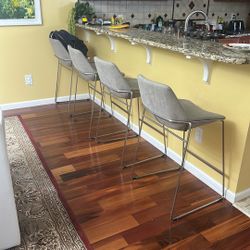 4 Kitchen Bar Stools