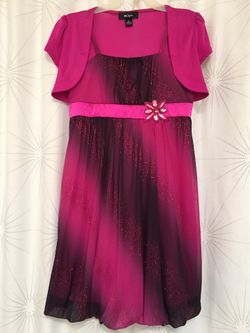 Gorgeous Girls Dress, size 10, with Rhinestone Flower