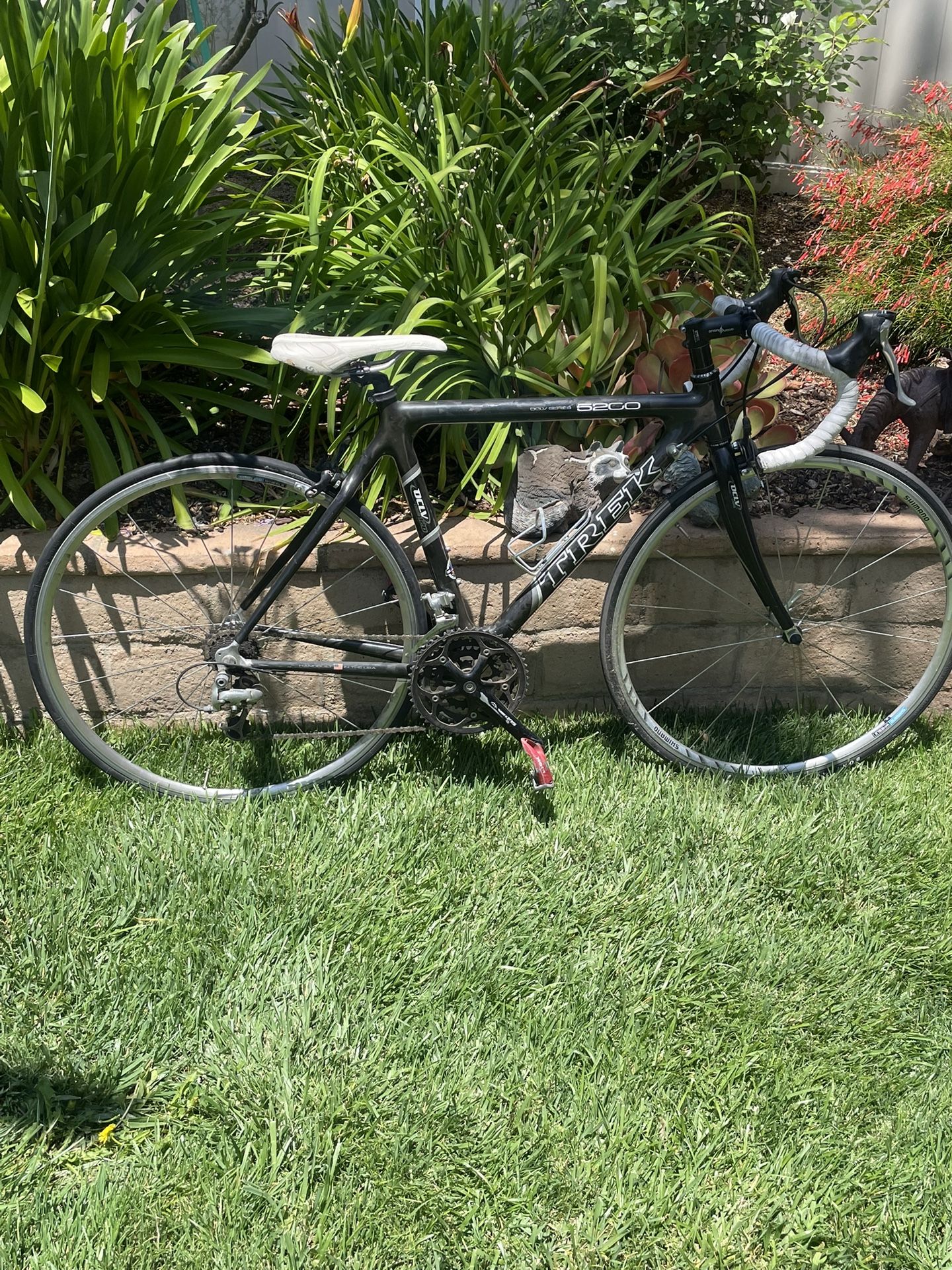 Trek 5200 Pro Road Bike – Classic USA-Made Carbon