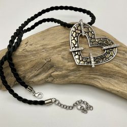 Beautiful Sterling Silver 925 With Rhinestones Design Heart Pendant Necklace