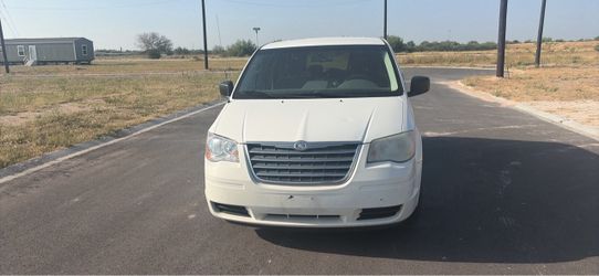 2010  Chrysler Town & Country