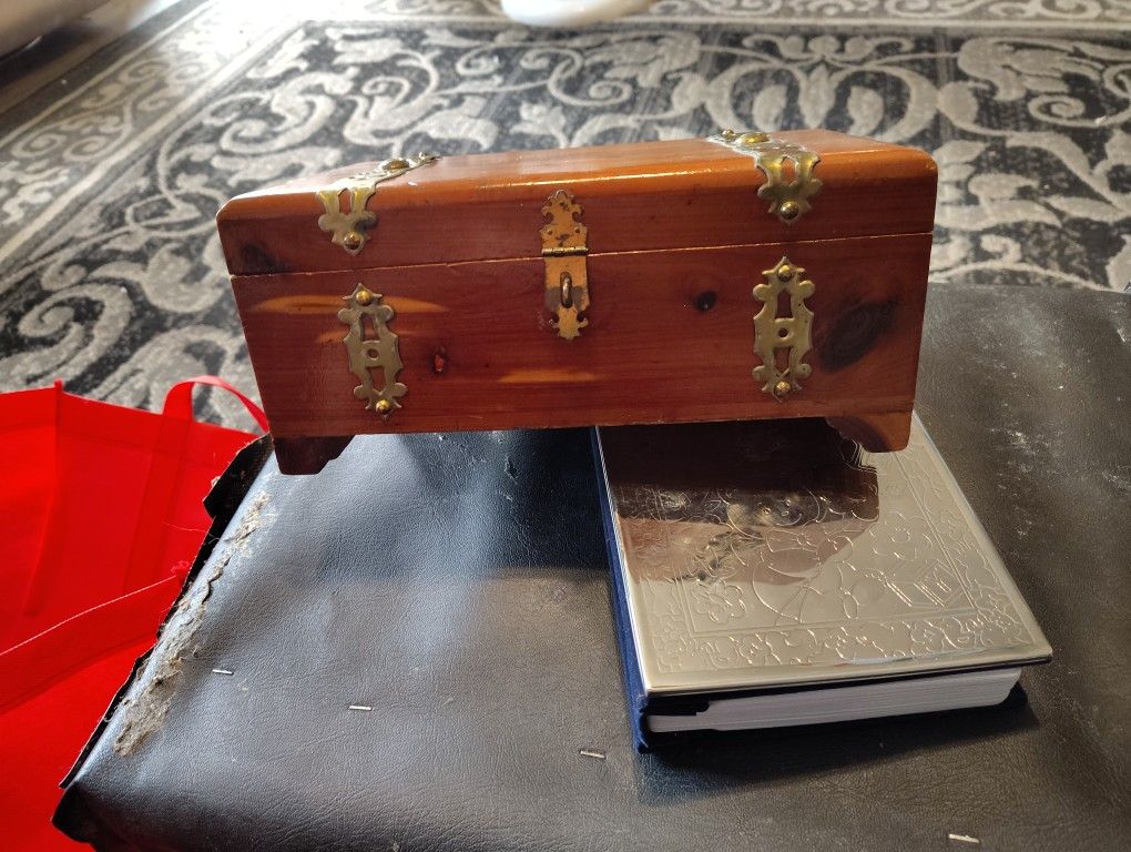 Vintage Chest With Lock.