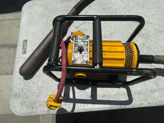 Concrete Vibrator/ Vibrador para concreto