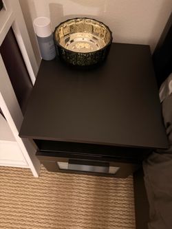 Set of 2 Dark Brown Nightstands with Drawer