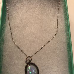 Opal pendant 10mm with a 16’ 925 sterling silver chain