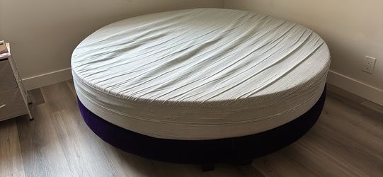 70” Round Foam Mattress and Custom Frame (Velvet)