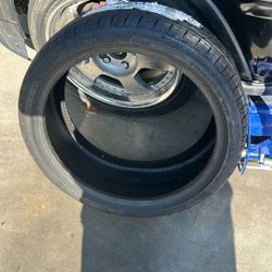 Brand New 215/40R18 Tire 