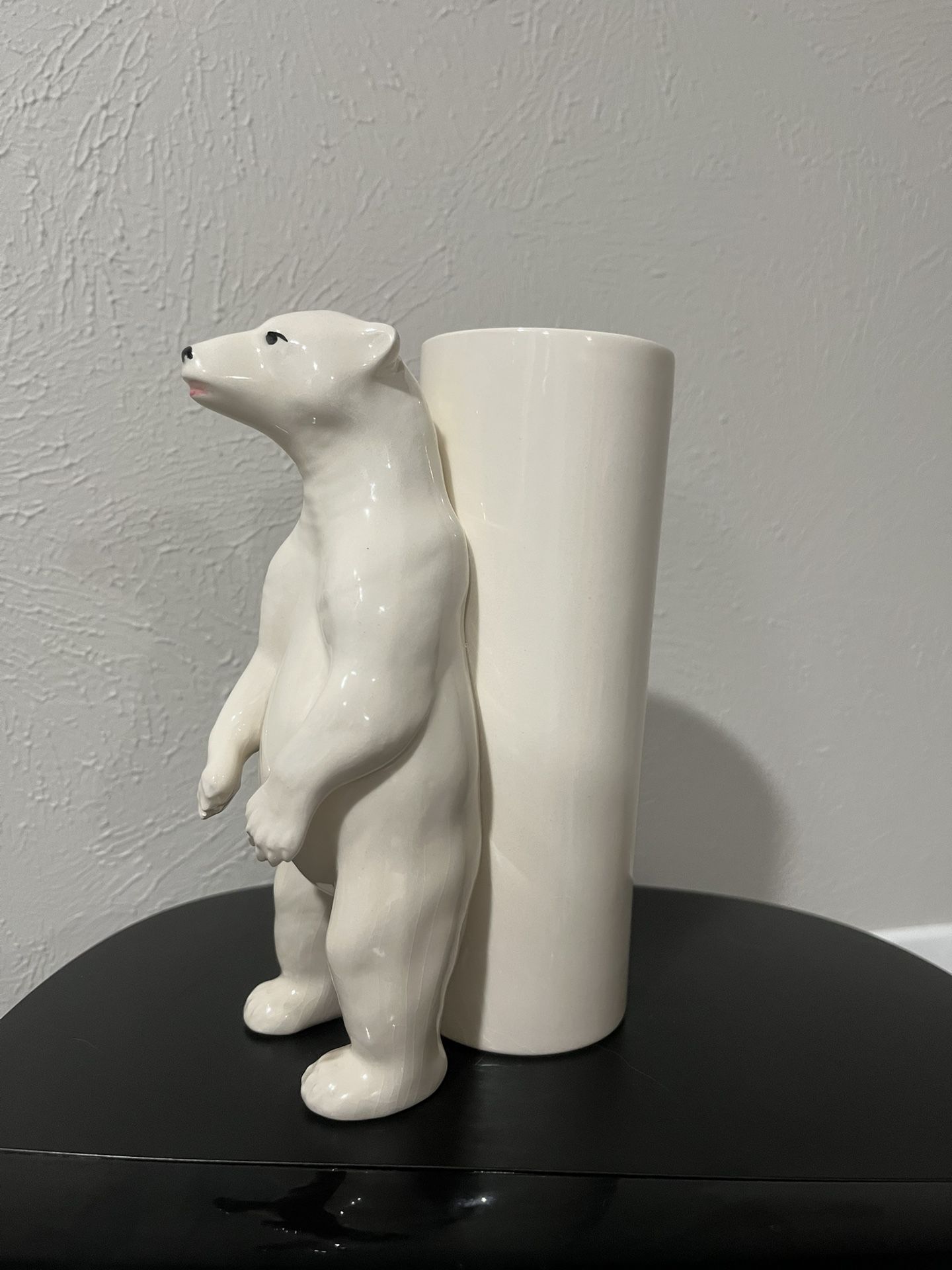Alaskan Treasures By Bernice Of Anchorage Ceramic Polar Bear Vase