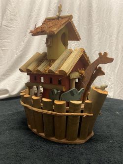 Noah’s Ark birdhouse