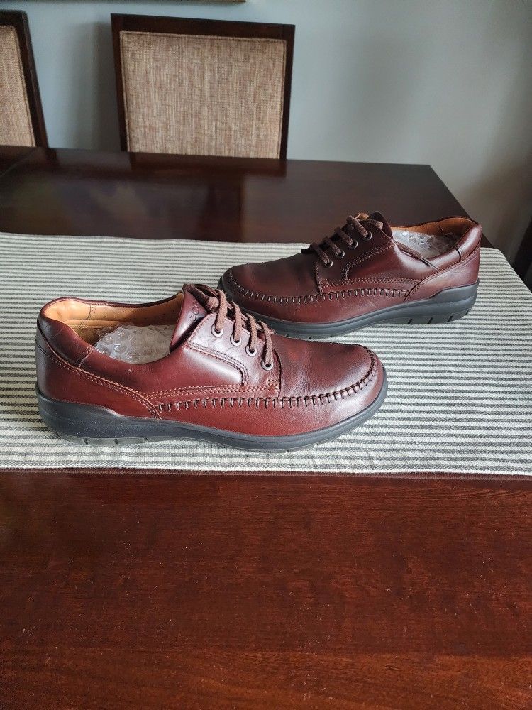 Ecco Shoes