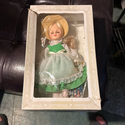 Goldilocks Collectible Doll