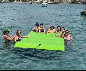 Floating mat