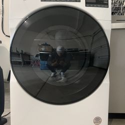 Whirl Pool Electrical Dryer 