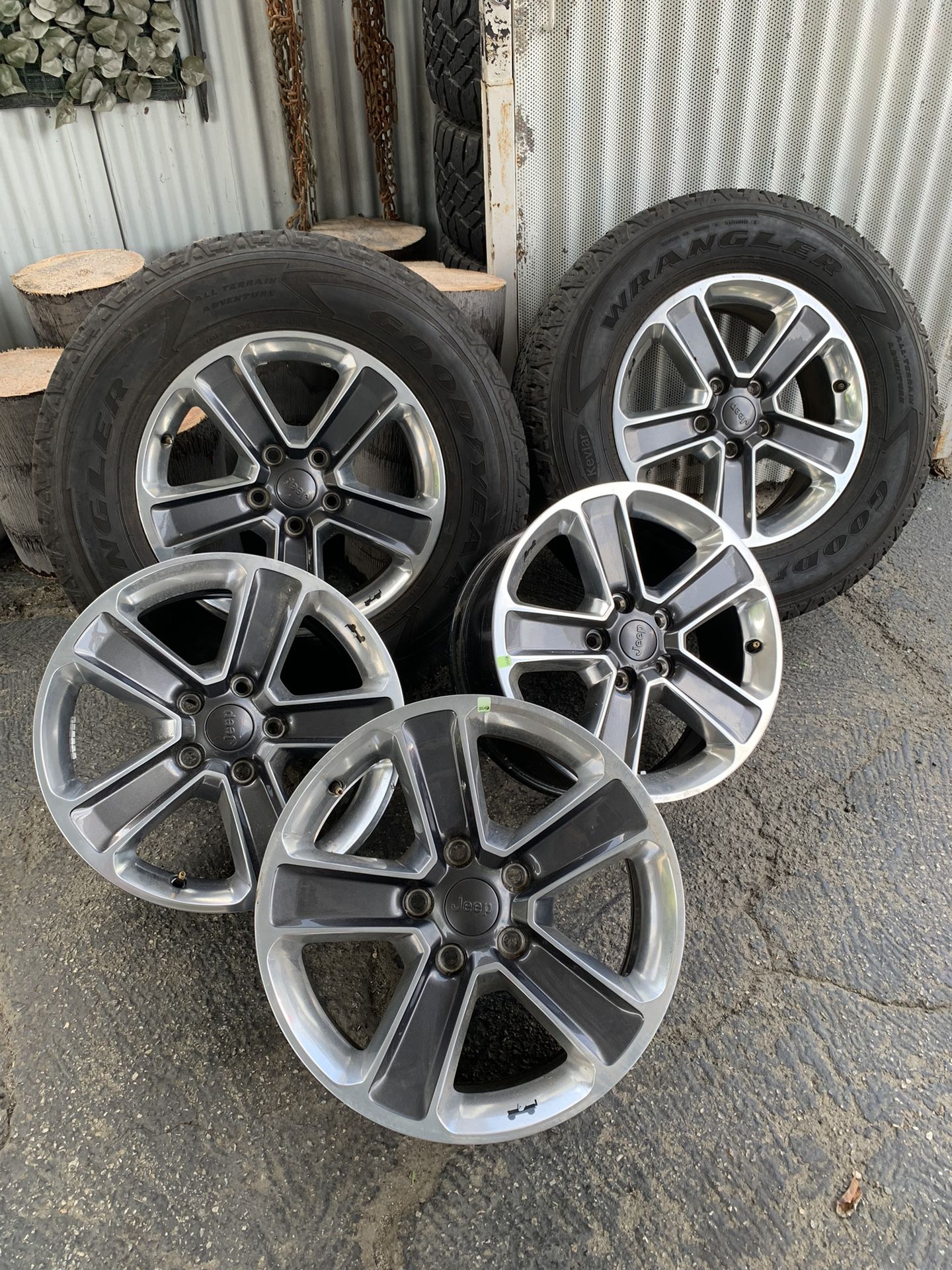 Jeep Wrangler Tire and Rims