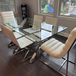 Z Gallery Table and Chairs 