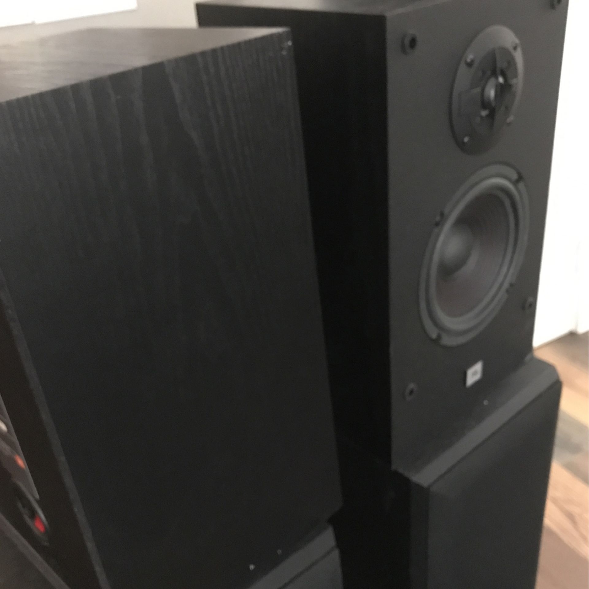 JBL Speakers Vintage JBL Bookshelf Speakers G200 for Sale in Lake Worth