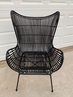 Gorgeous Black Wicker Woven Butterfly Chair from Living Spaces / Style Boho / Modern