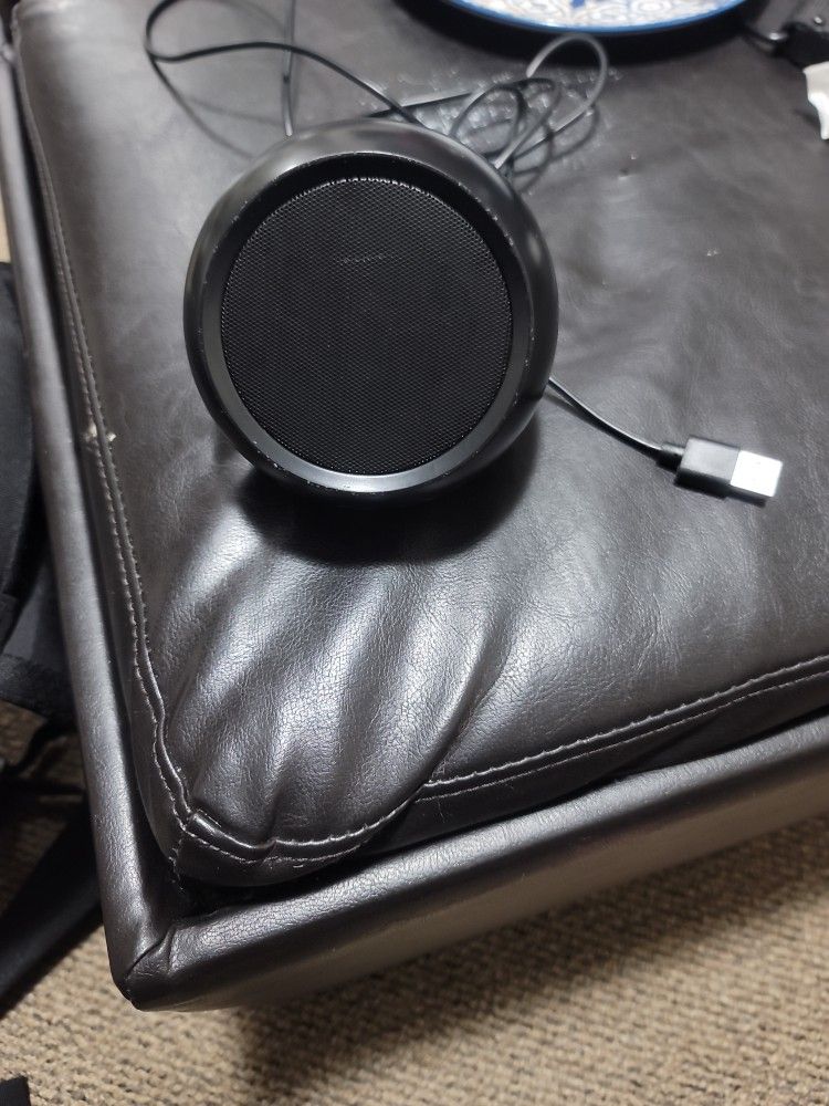 USB computer speaker