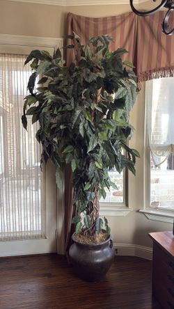 7’ Faux Tree