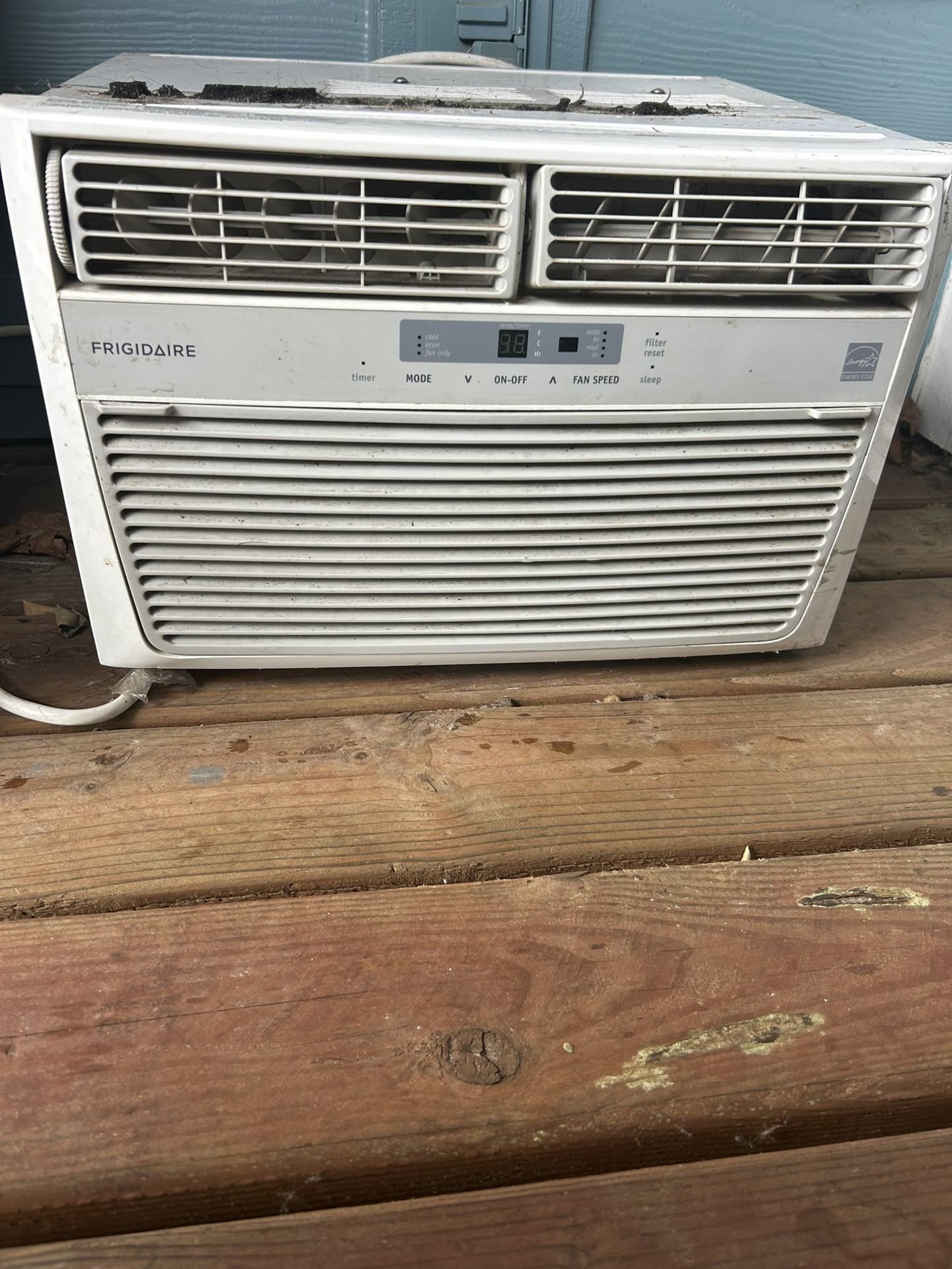 Frigidaire Box style Air Conditioning Window Unit