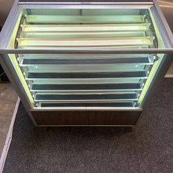 Berg Revolving Display 