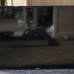 35” Samsung TV