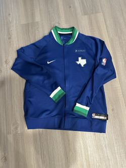 Dallas Mavericks Warm Up