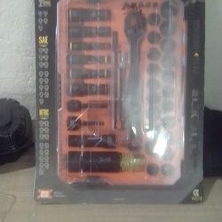 Klein Tools 39pc  Complete Knect impact Socket Set