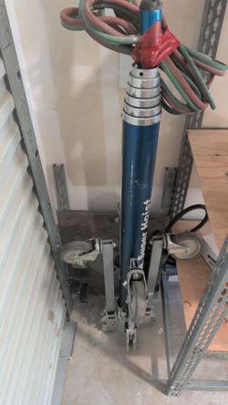 Genie Super Hoist GH 5.6 Material Lift