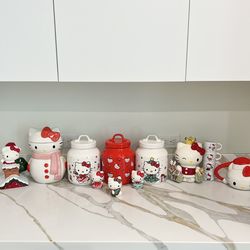 Hello Kitty Christmas ceramics