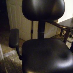 Heavy Duty Office Chair (Adjustable Height Go As Barstool Height)