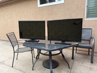 Insignia TV with remote ( two )