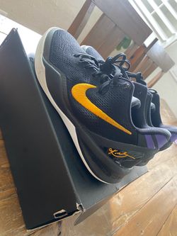 Nike Kobe 8 Protro University youth 4.5