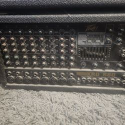 Peavey Xrd 680 Powered Mixer 
