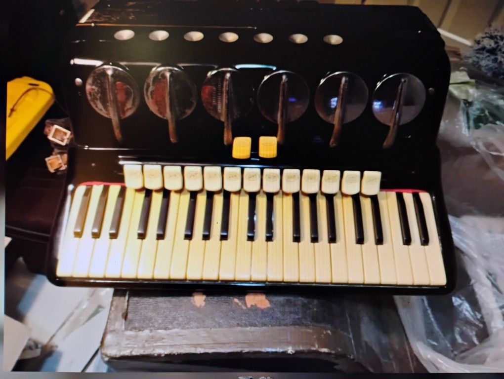 1950s Scandalli Brevetto Accordion