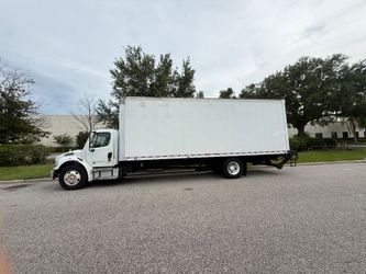 2017 Freightliner M2 Box truck 26ft