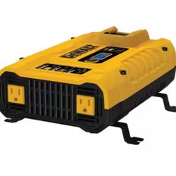 DEWALT 3-Way 1000-Watt Power Inverter Compatible with 20-Volt XR 5 AH Lithium-Ion Battery (Not Included)@Dw-577