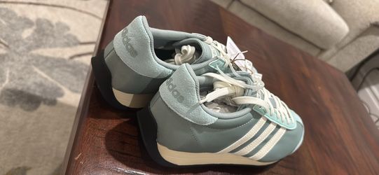 Adidas tennis