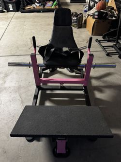 Hip Thrust Machine
