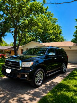 Toyota seqoia 2013 SR5