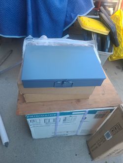 Screw Organizer