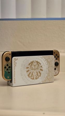 Nintendo Switch OLED - Zelda Tears of the Kingdom Edition