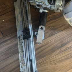 Pistola De Freming De Grapas Y De Rollo 