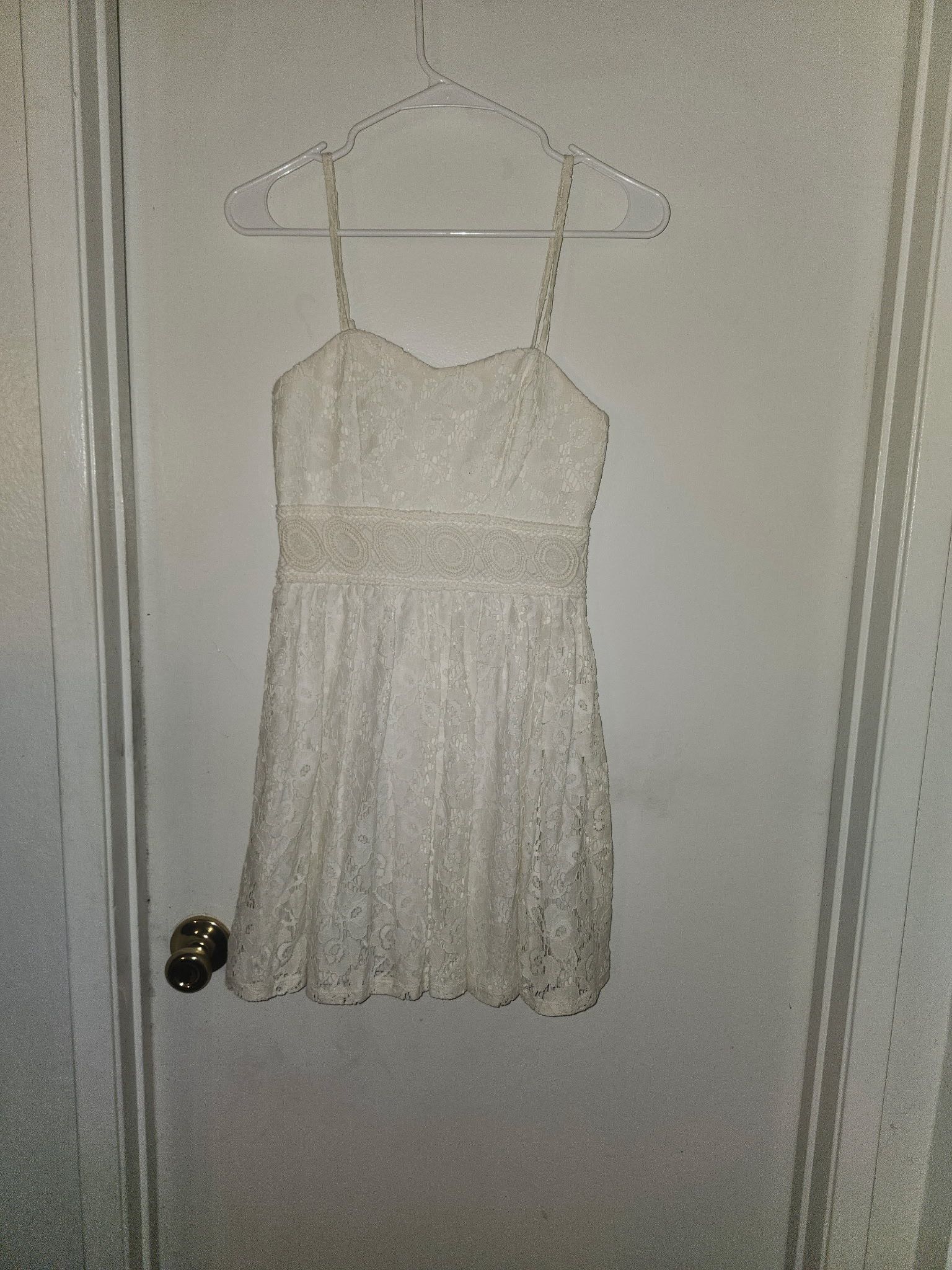 Brand New White Lace Dress. Size Medium